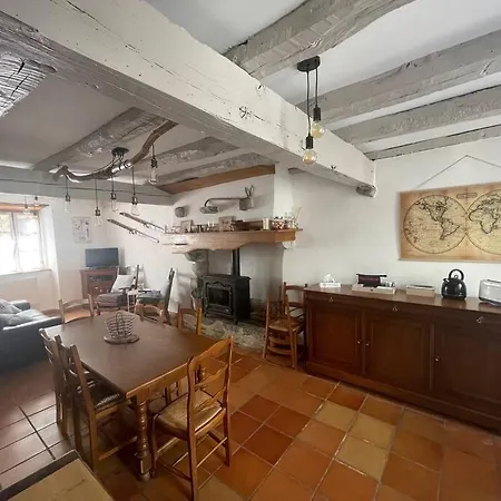 Agreable Maison De Village Au Coeur De Appartement